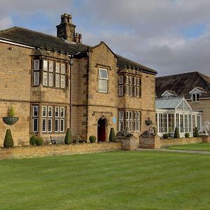 Rogerthorpe Manor Hotel